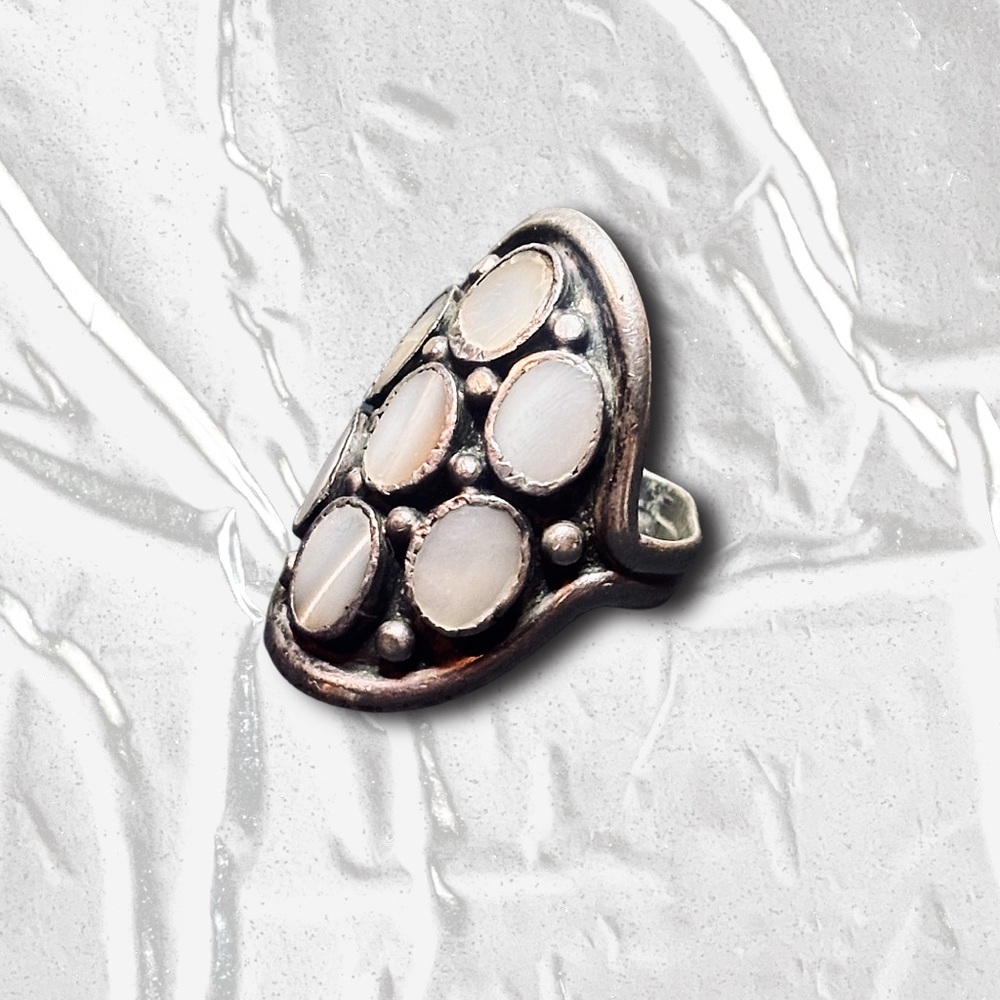 Vintage 60s Navajo Mother of Pearl Inlay + Sterling Statement Ring